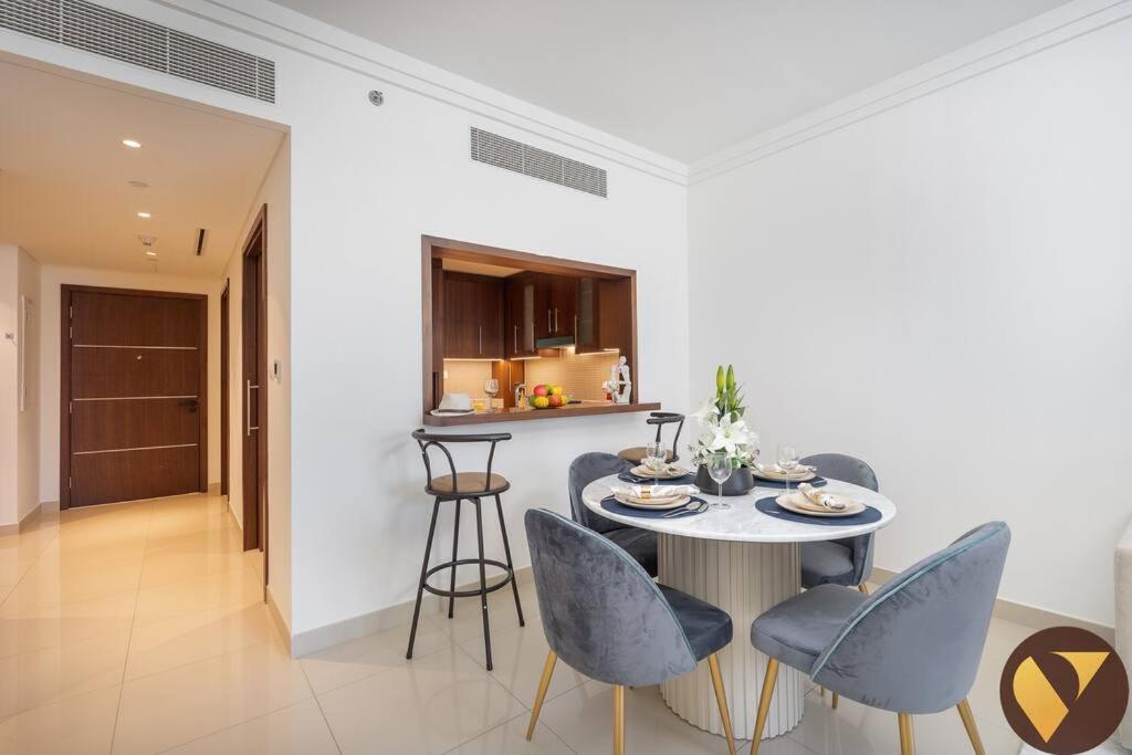 At Boulevard Point - Burj & Fountain Views Apartment Dubai